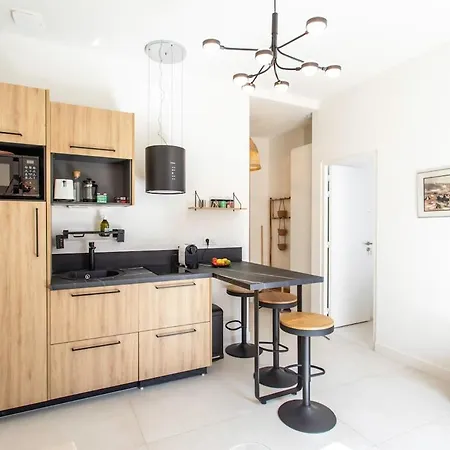 #35 Carlone 5min From The Ac & Terrace Apartman