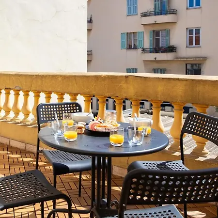 #35 Carlone 5min From The Ac & Terrace *