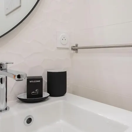 Διαμέρισμα #35 Carlone 5min From The Ac & Terrace *